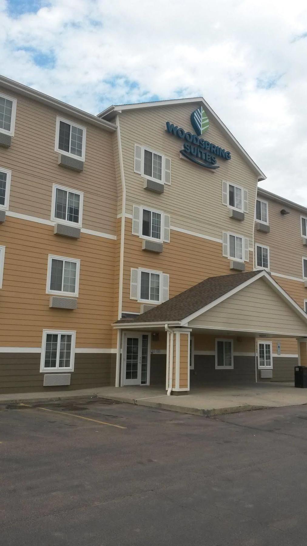 Woodspring Suites Sioux Falls Exterior foto